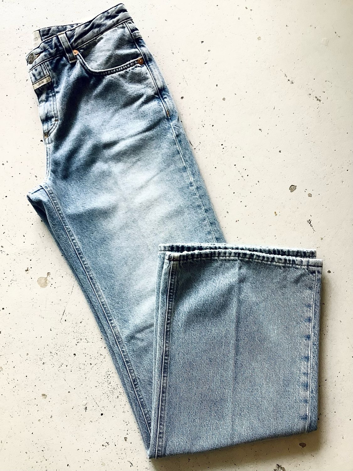 Closed gillan light blue C22564-18S-4P