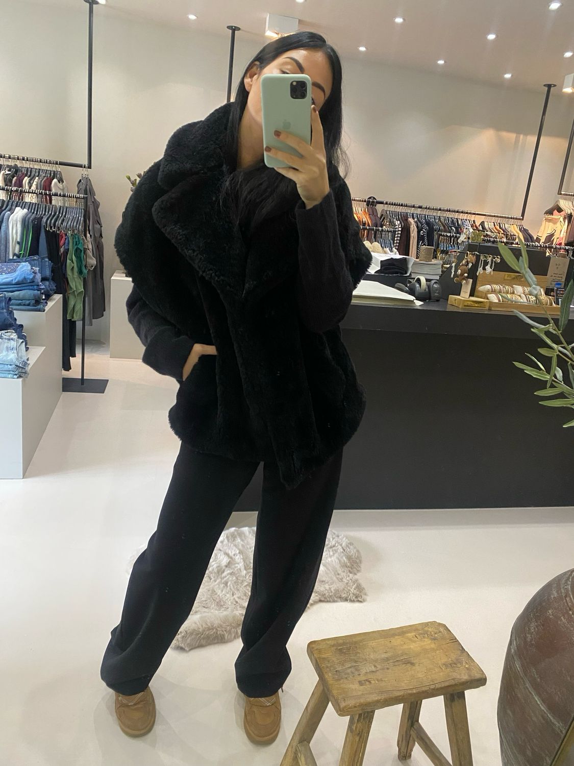 Dante6 Cheedo faux fur waistcoat Raven 243184