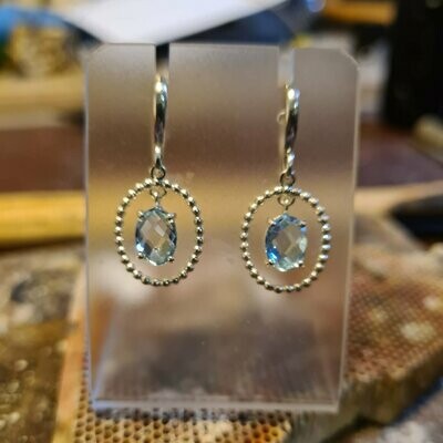 Silber-Ohrringe mit Blautopas