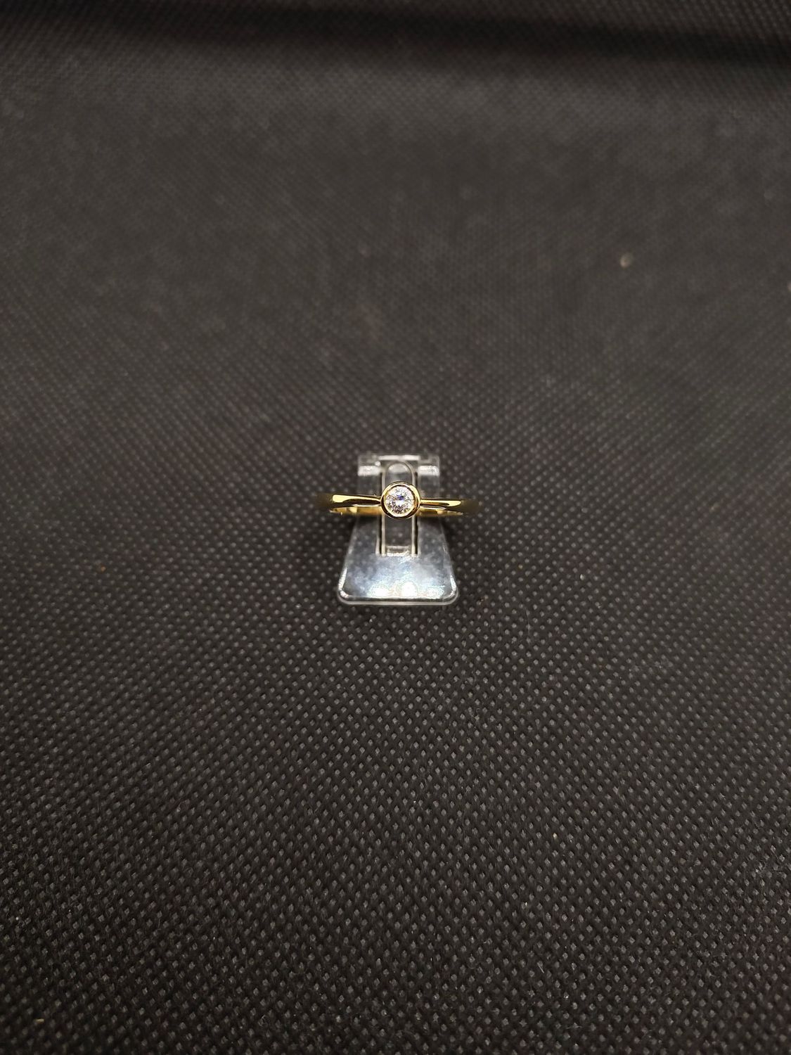 Ring aus 585 Gelbgold mit Brillant