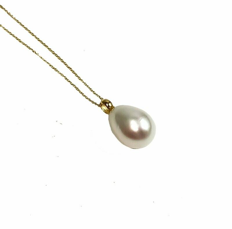 Colgante oro amarillo con perla australiana