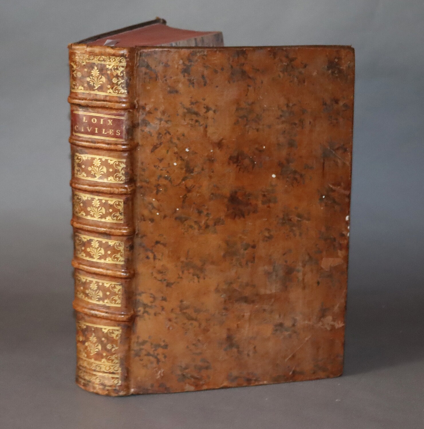 DOMAT. Les Loix civiles dans leur ordre naturel...- 1767.- 2 tomes reliés en un volume in-folio.