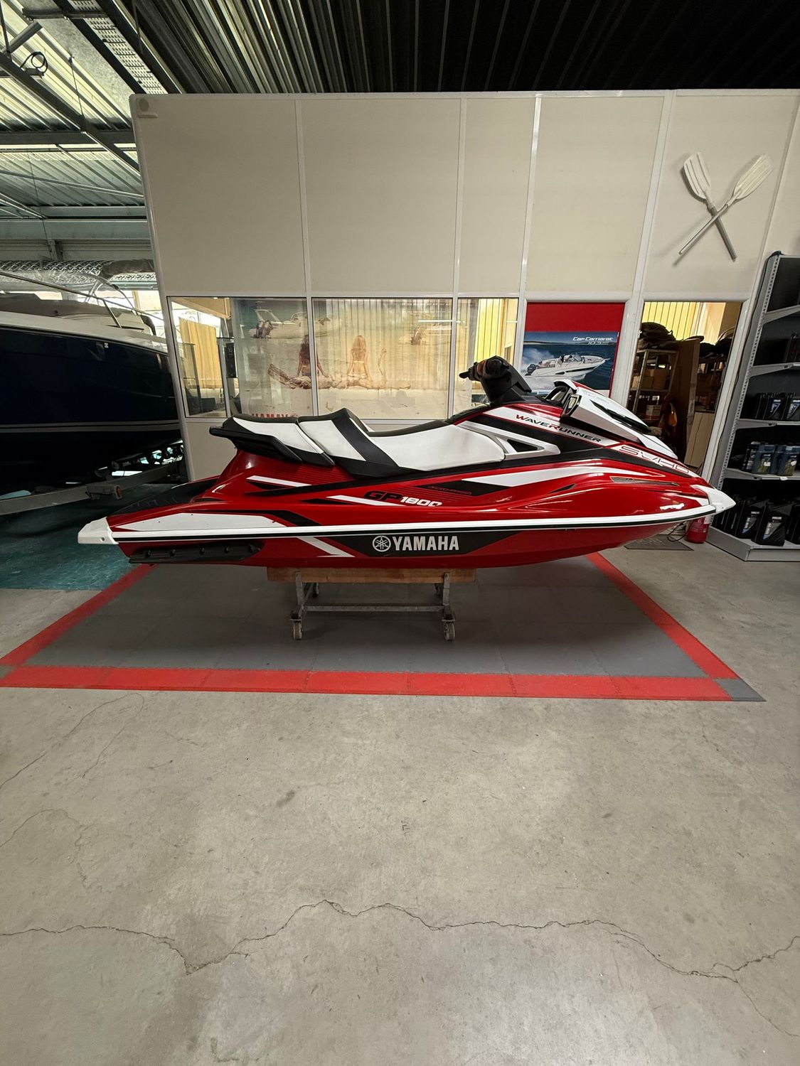 ​Yamaha GP 1800