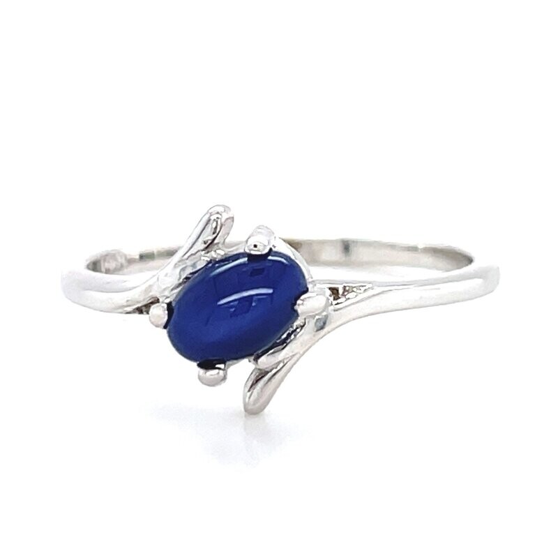 Star Sapphire Ring in 14k White Gold
