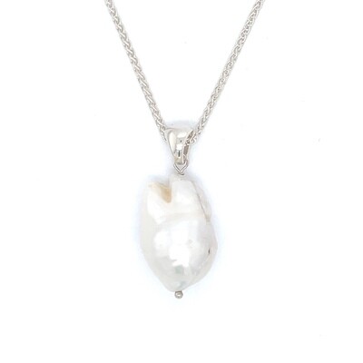 Baroque White Pearl Necklace in Silver