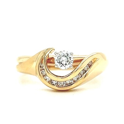 Diamond Curved Ring in 14k Yellow Gold — 0.43ctw