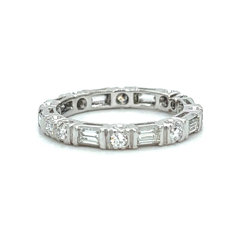 Diamond Round & Baguette Infinity Band in Platinum — VS1 0.94ctw