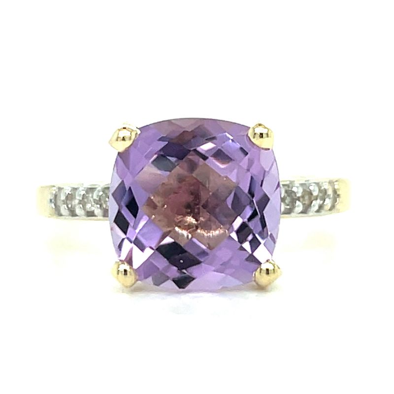 Amethyst & Diamond Ring in 14k Yellow Gold