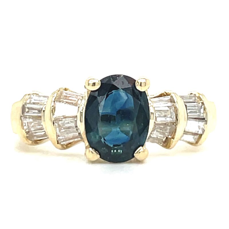 Sapphire & Diamond Oval Ring in 14k Yellow Gold