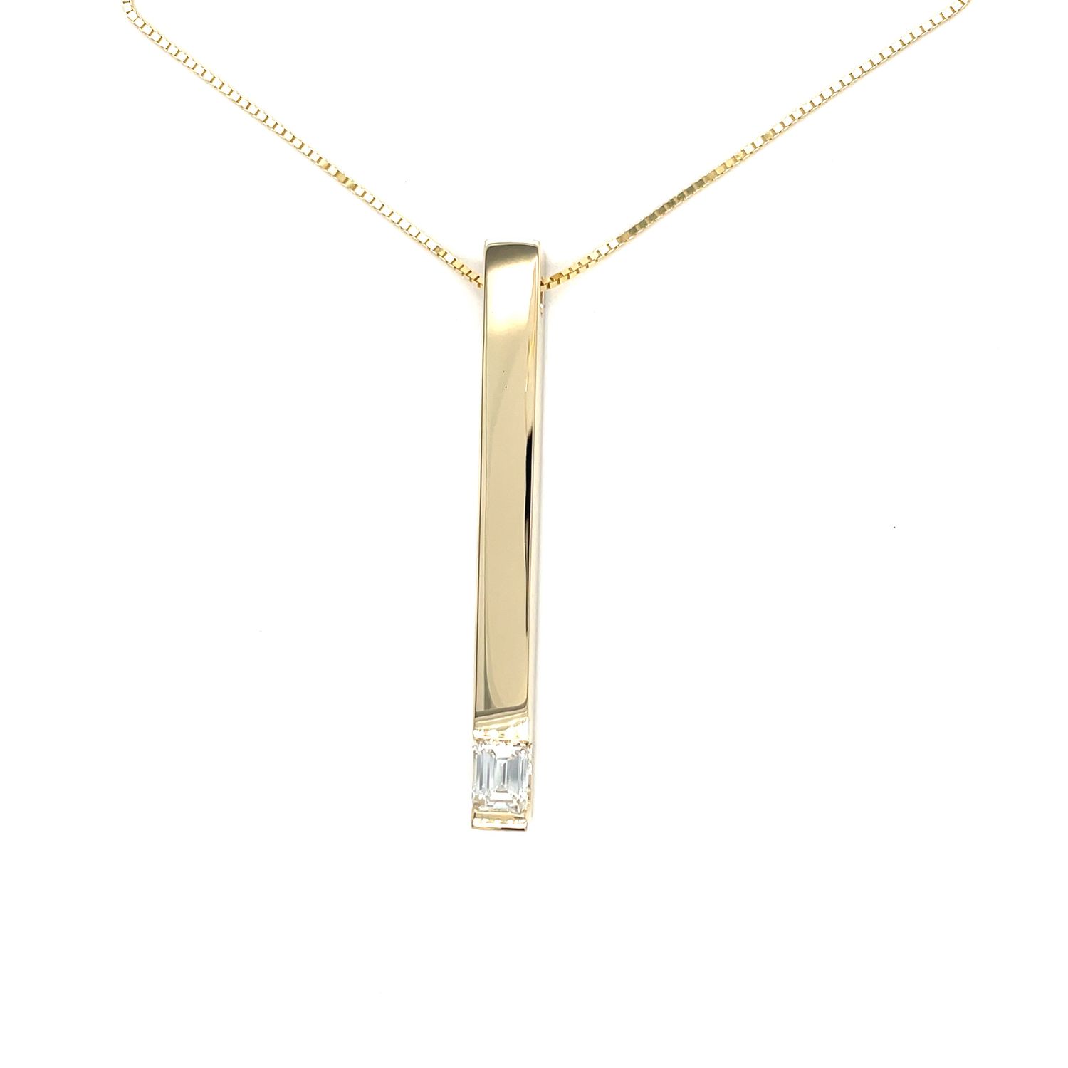Diamond Sleek in 14k Yellow Gold