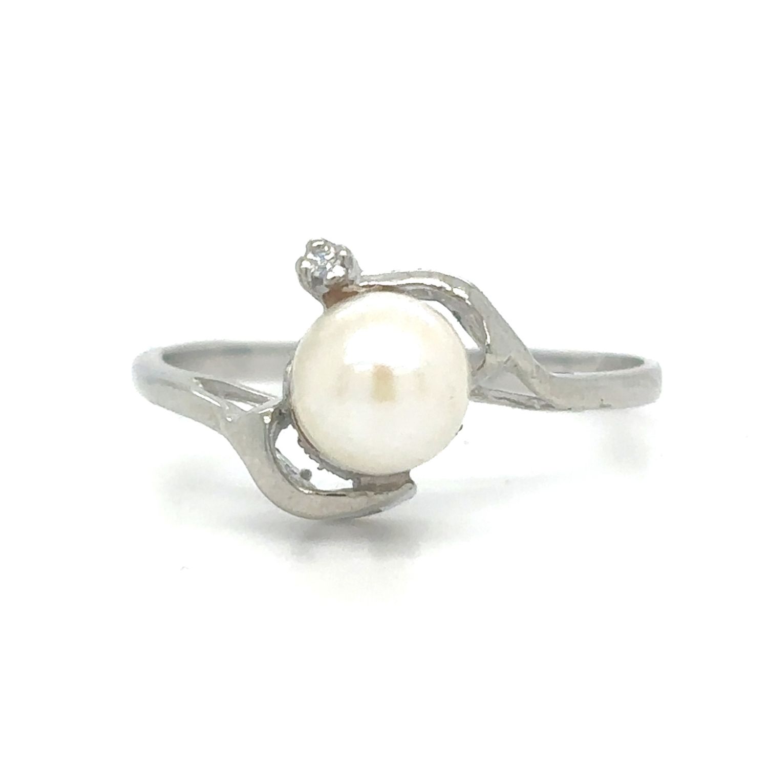 Akoya Pearl & Diamond Ring in 10k White Gold Akoya Pearl & Diamond Ring in 10k White Gold