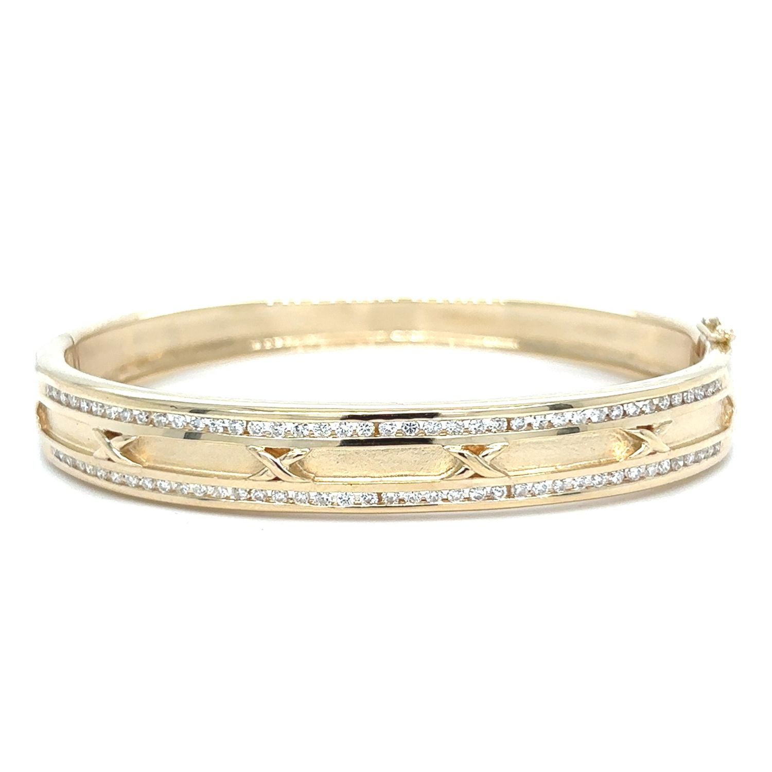 Diamond Kisses Bangle Bracelet in 14k Yellow Gold — 0.80CTW Diamond Kisses Bangle Bracelet in 14k Yellow Gold — 0.80CTW