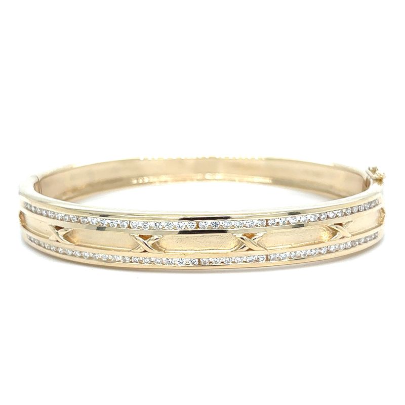 Diamond Kisses Bangle Bracelet in 14k Yellow Gold — 0.80CTW