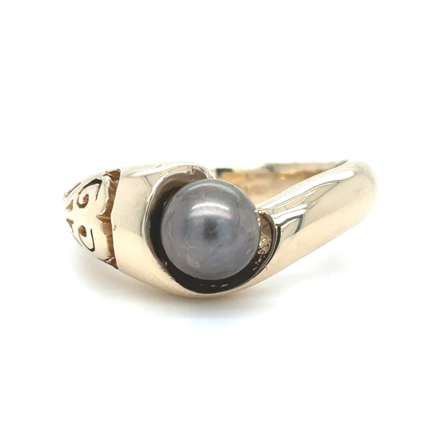 Tahitian Pearl Ring in 14k Yellow Gold