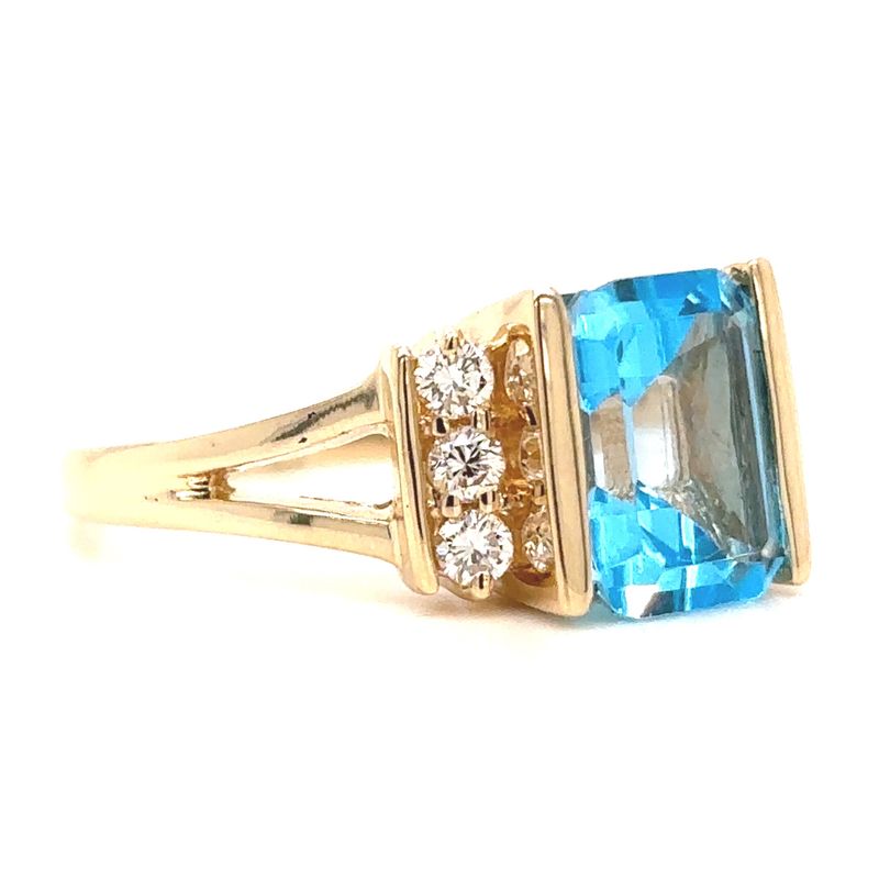 Topaz & Diamond Ring in 14k Yellow Gold