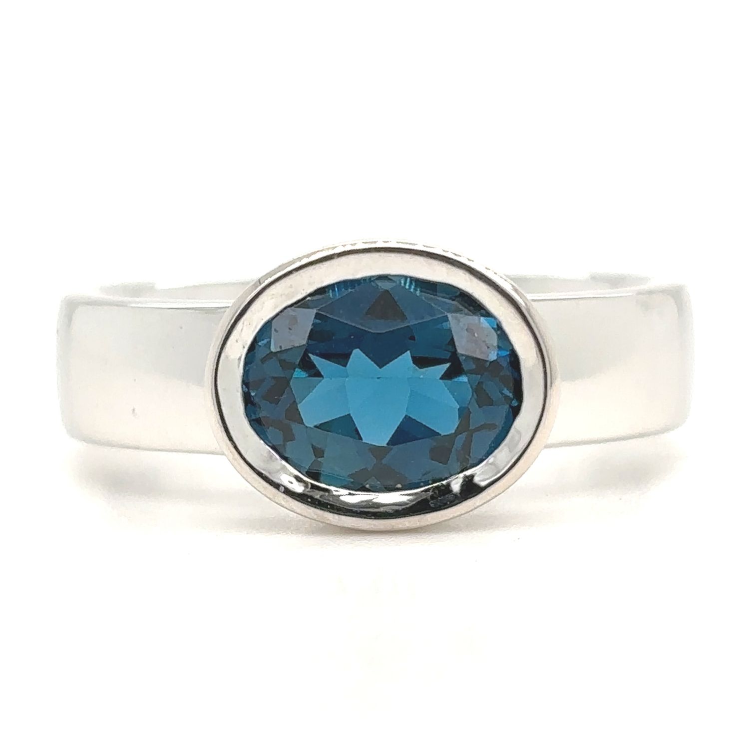 Blue Topaz Ring in 14k White Gold Blue Topaz Ring in 14k White Gold