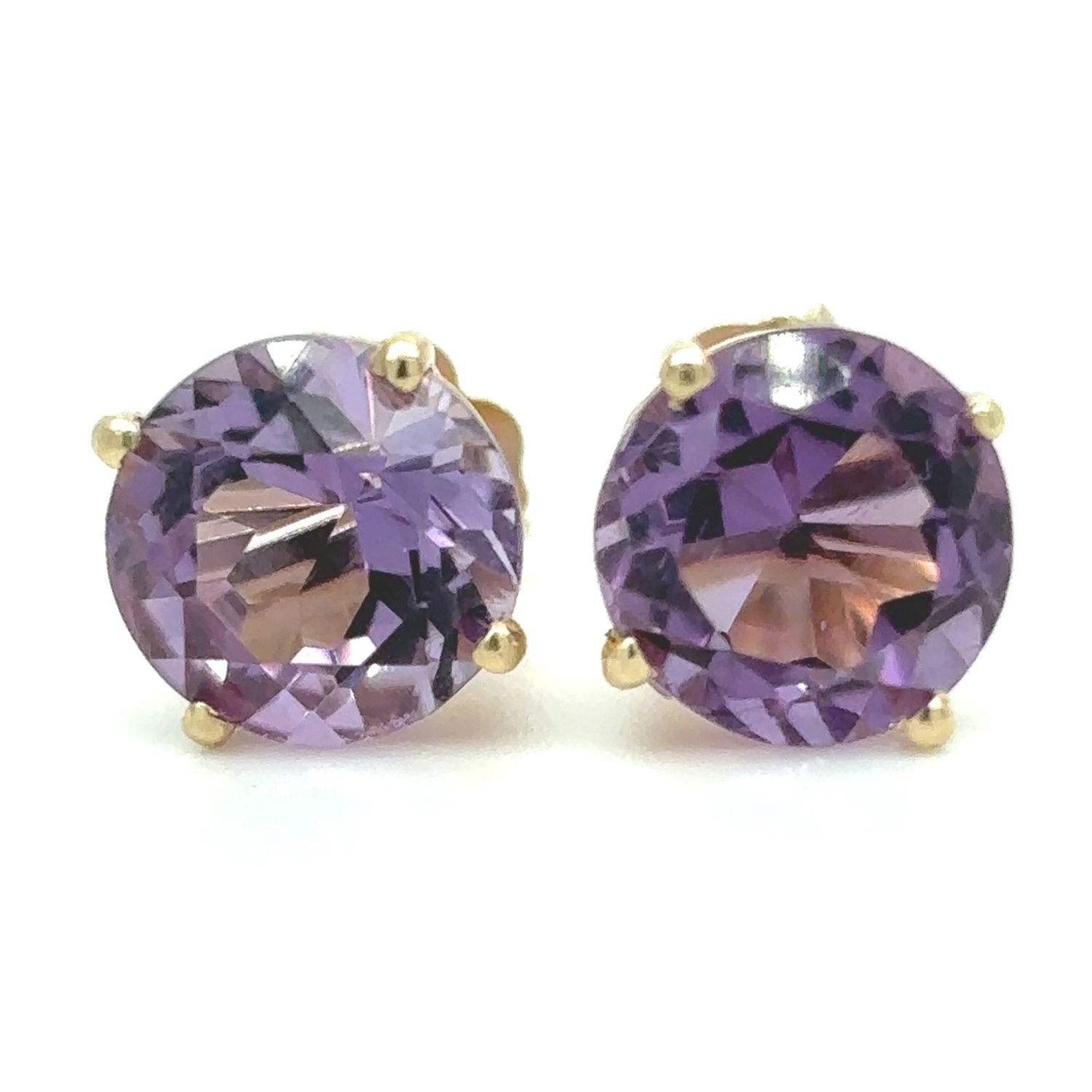 Amethyst Stud Earrings in 14k Yellow Gold Amethyst Stud Earrings in 14k Yellow Gold