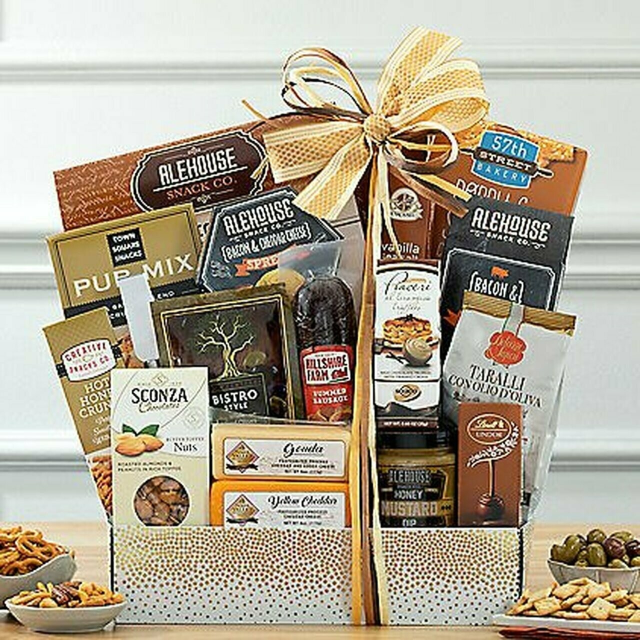 TEMPTING CHEESE DELIGHTS: GOURMET GIFT BASKET