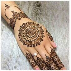 Henna Body Art