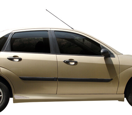 ESTRIBO FOCUS 00 MAVACO