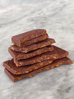 Camel Milk Chocolate 52% w/ Emirati Honeycomb, Mirzam-70g