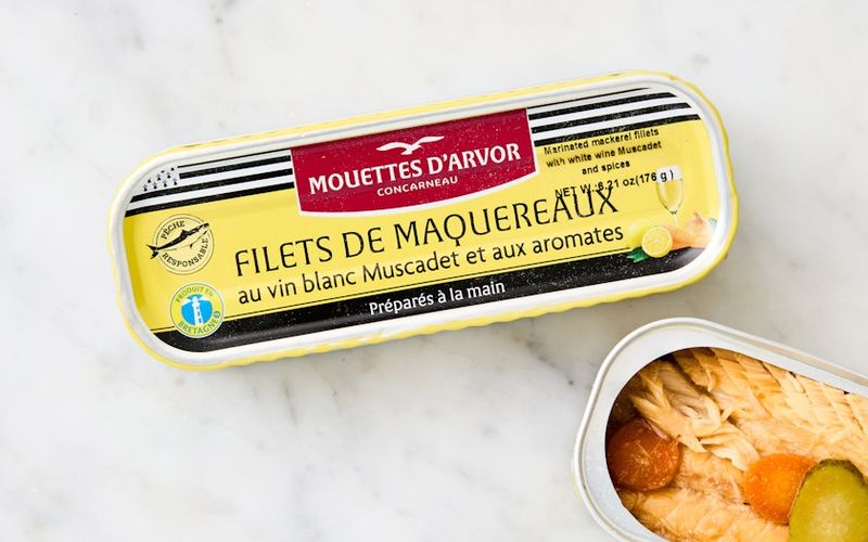 Mackerel in Muscadet Wine &amp; Herbs, Les Mouettes d'Arvor -174g