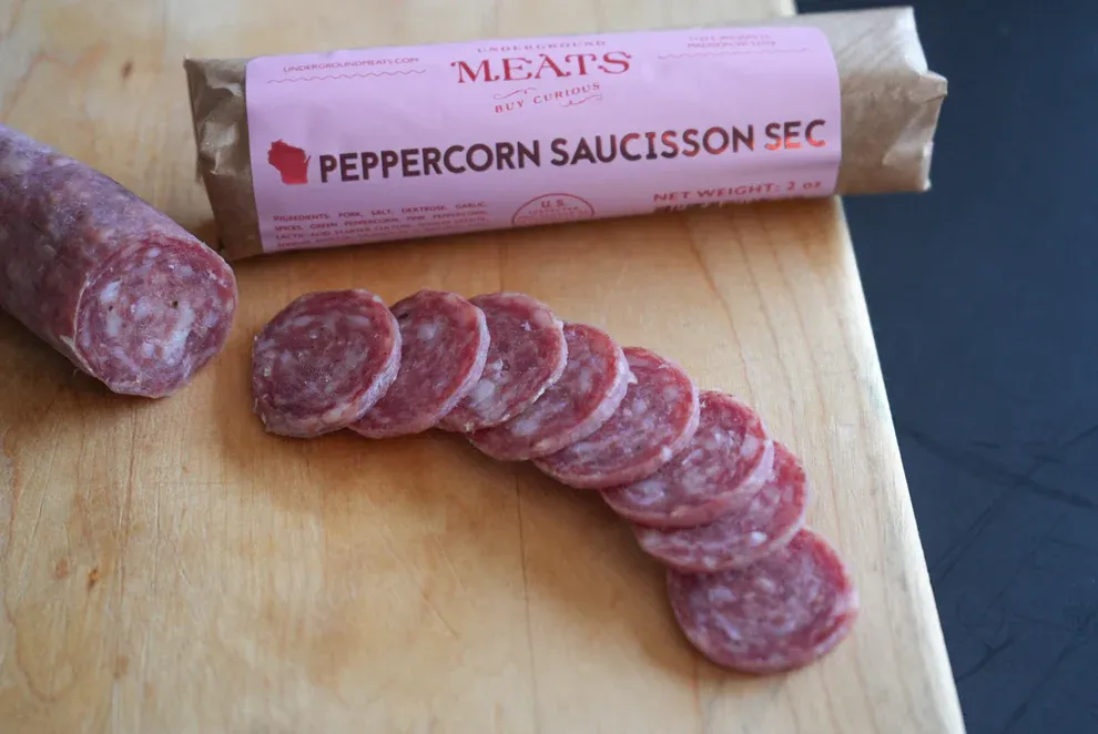 Peppercorn Saucisson Sec, Underground Meats-2 oz