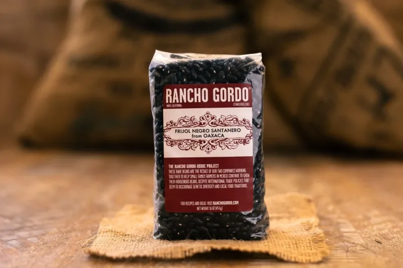 Santanero Negro Delgado Bean, Rancho Gordo- 1#
