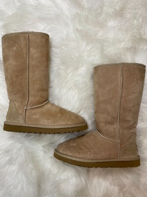 Ugg Camel Sherpa Boots - Size 7