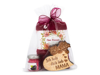 Naturpur - Geschenkset Zirbenholz-Herz mit Gravur "MAMA" & Badesalz & Tuch 100% Baumwolle Fuchsia (Rot)