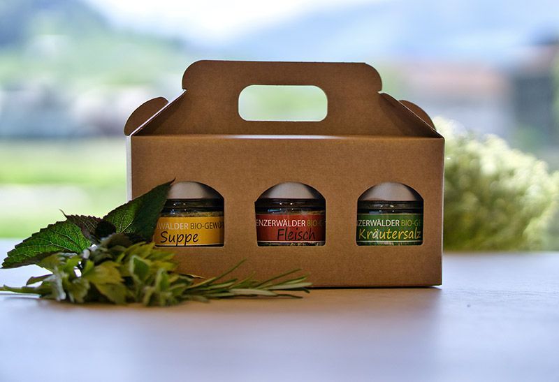 Geschenkpackung | Suppe & Würze, Fleischgewürz, Kräutersalz Geschenkpackung | Suppe & Würze, Fleischgewürz, Kräutersalz