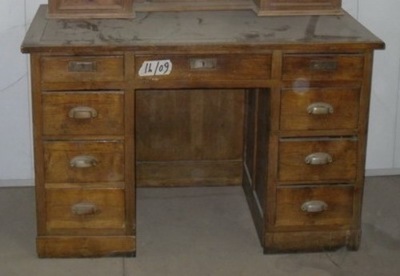 SCRIVANIA ROVERE CON FINTA PELLE SCRIVANIA ROVERE CON FINTA PELLE