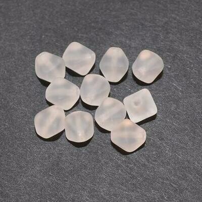 Pyramide 6x6mm kristall matt / 20 Stück