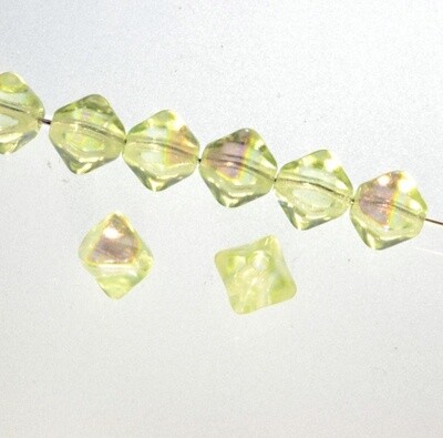 Pyramide 6x6mm gelb AB / 10 Stück