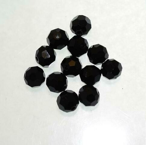 Glasschliffperlen 6mm schwarz / 18 Stück