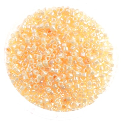 Japanische Zylinderperlen Toho Treasure Opaque Lusted Light Beige 1,8mm/ 5g
