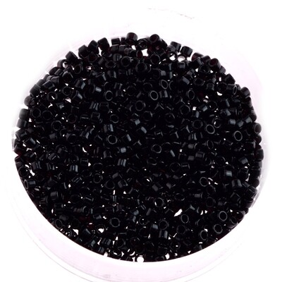 Toho Treasure Rocailles 11/0 Japanische Zylinderperlen- 1,8mm jet / 5g