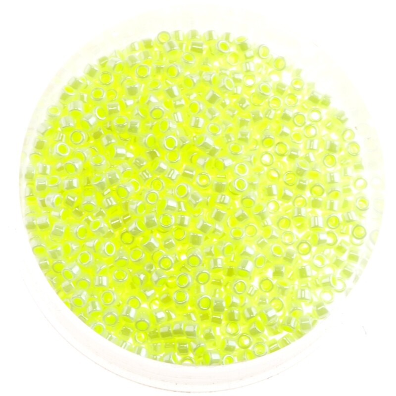 Japanische Zylinderperlen Toho Treasure Opaque Pastel Duckling 1,8mm / 5g