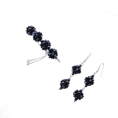 907. Ohrringe und Armband in schwarz 907. Ohrringe und Armband in schwarz