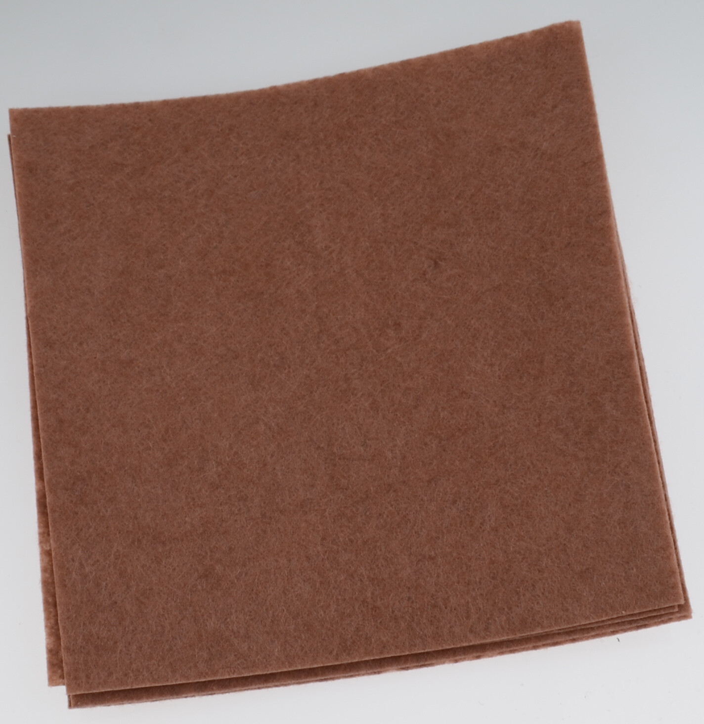 Filz Bastelfilz 1mm dünn hart 150x150mm braun / 1 Stück