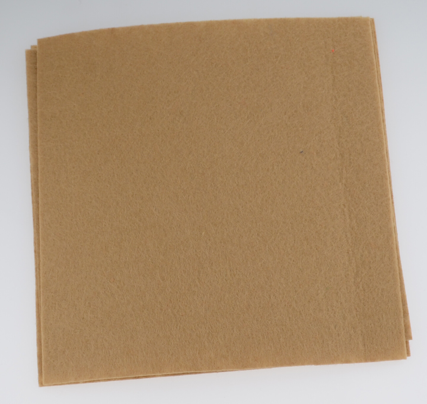 Filz Bastelfilz 1mm dünn hart 150x150mm beige /1 Stück