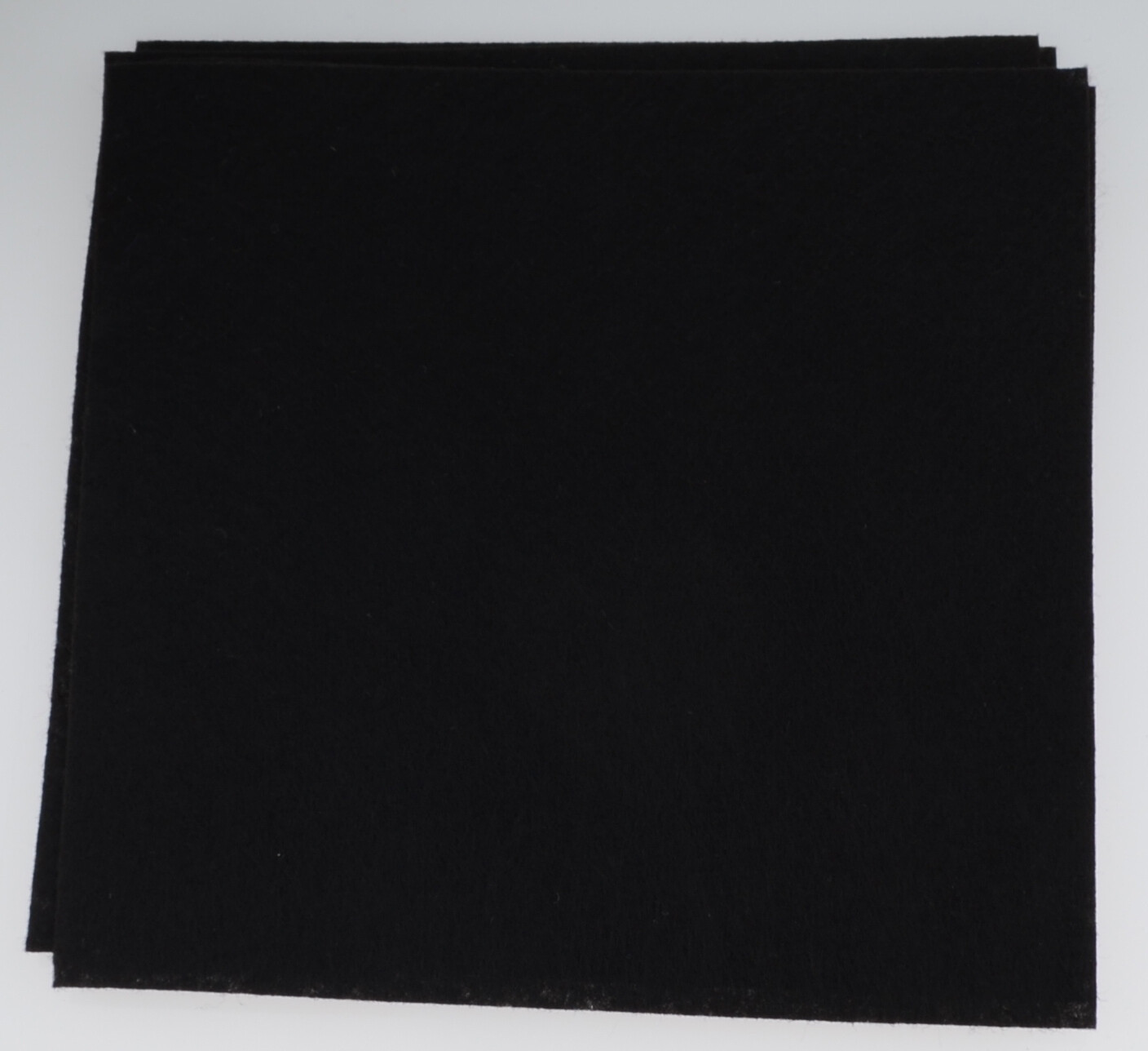 Filz Bastelfilz 1mm dünn hart 150x150mm schwarz / 1 Stück