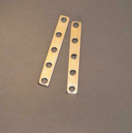 Abstandshalter silberfarben dünn 3X20MM / 9 Stück