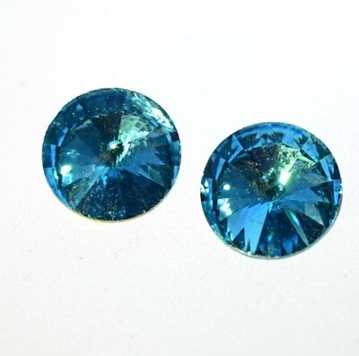 Rivoli Crystal Glas Cabohon 10mm blau / 2 Stück Rivoli Crystal Glas Cabohon 10mm blau / 2 Stück