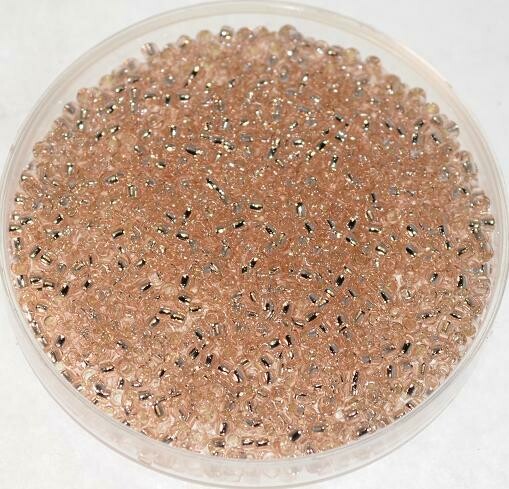 Toho 15/0 Sil-Lined Rosaline / 10 g