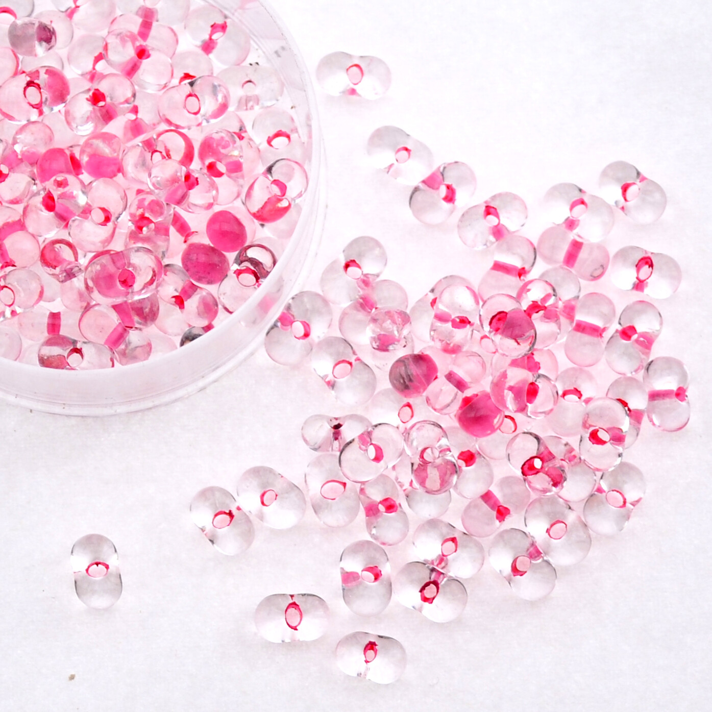 Farfalle Rocailles Glasperlen 6,5mm rose  / 20g