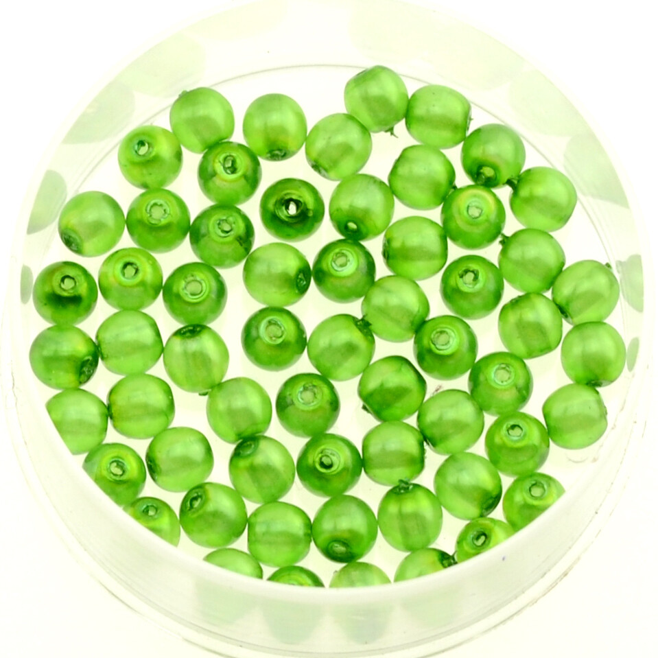 30x Renaissance Glaswachsperlen, 4mm Ø grün
