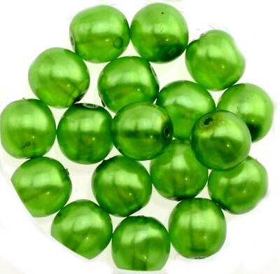 9x Renaissance Glaswachsperlen, 8mm Ø grün