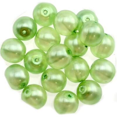 9x Renaissance Glaswachsperlen, 8mm Ø hell grün 9x Renaissance Glaswachsperlen, 8mm Ø hell grün