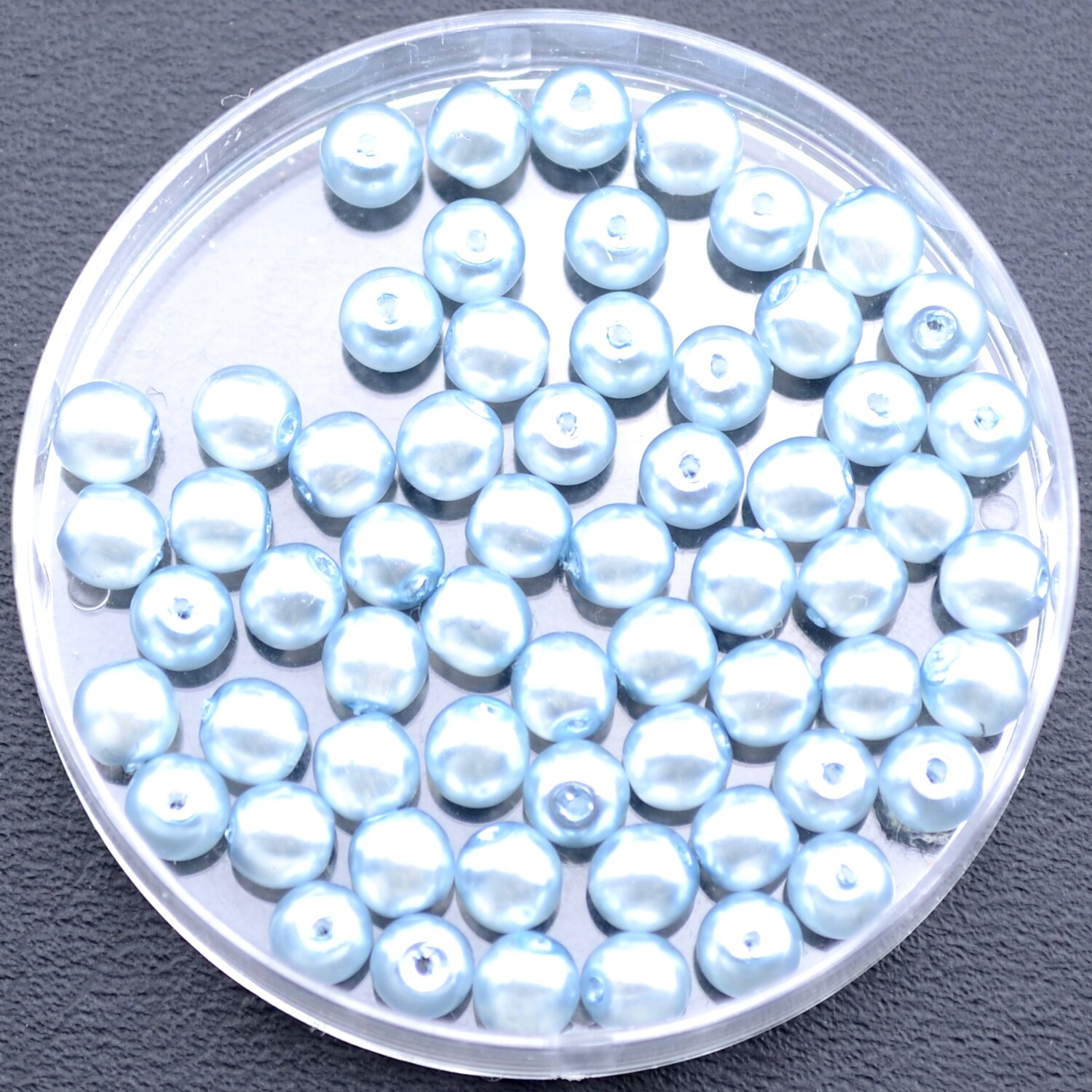 30x Renaissance Glaswachsperlen, 4mm Ø hell blau